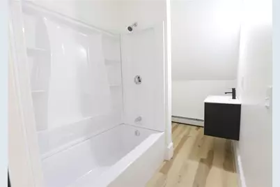 686 Broadway #3F, Pawtucket, RI 02860 - Photo 9