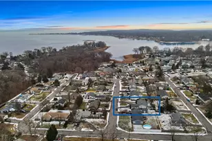 15 Shadbush Rd, Warwick, RI 02888 - Photo 3