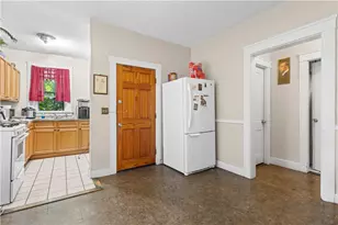 23 Richter St, Providence, RI 02908 - Photo 11