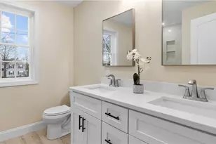 102 Ames St, Pawtucket, RI 02861 - Photo 11