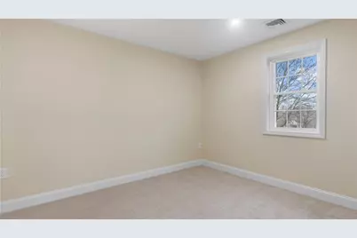 102 Ames Street, Pawtucket, RI 02861 - Photo 17