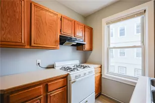 107 Hughes Ave, Pawtucket, RI 02861 - Photo 21