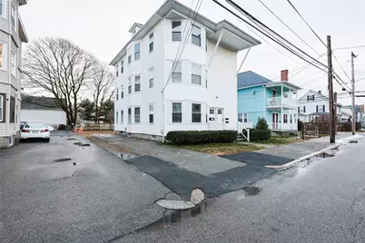 107 Hughes Avenue, Pawtucket, RI 02861 - Photo 31