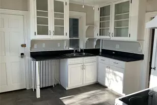 12 Caswell Ave, Newport, RI 02840 - Photo 1