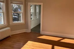 12 Caswell Ave, Newport, RI 02840 - Photo 3