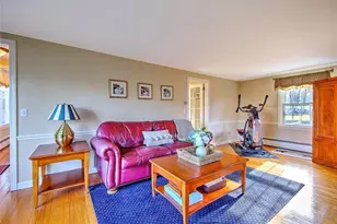 17 Briarwood Dr, Barrington, RI 02806 - Photo 5