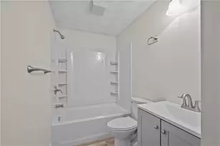 183 Congress Ave, Providence, RI 02907 - Photo 17