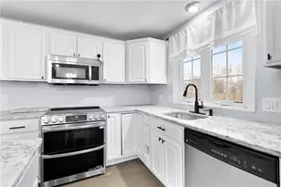 143 Morse Ave, Warwick, RI 02886 - Photo 15