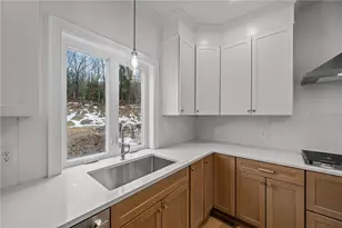 5 Justin Ct, Johnston, RI 02919 - Photo 9