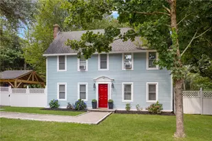 29 Canterbury Dr, Westerly, RI 02808 - Photo 1