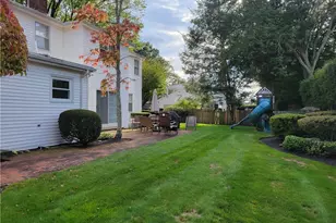 11 W Blue Ridge Rd, Cranston, RI 02920 - Photo 43