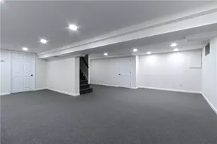 11 W Blue Ridge Rd, Cranston, RI 02920 - Photo 35