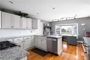 45 Windstone Dr, Portsmouth, RI 02871 - Photo 5