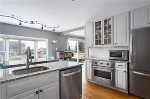 45 Windstone Dr, Portsmouth, RI 02871 - Photo 3