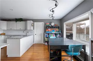 45 Windstone Dr, Portsmouth, RI 02871 - Photo 7