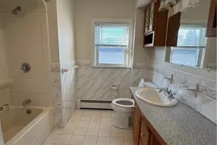 14 Tillinghast Ave, Warwick, RI 02886 - Photo 13