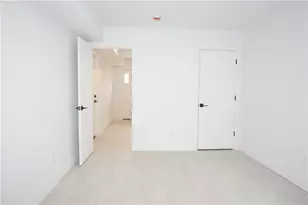 1232 Narragansett Blvd, Cranston, RI 02905 - Photo 7