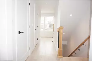 1232 Narragansett Blvd, Cranston, RI 02905 - Photo 9