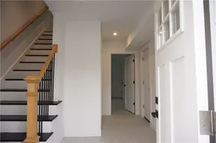 1232 Narragansett Blvd, Cranston, RI 02905 - Photo 5