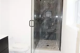 1232 Narragansett Blvd, Cranston, RI 02905 - Photo 31