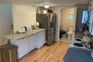 34 Callender Ave, Newport, RI 02840 - Photo 3