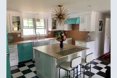 19 Garfield Street, Newport, RI 02840 - Photo 11