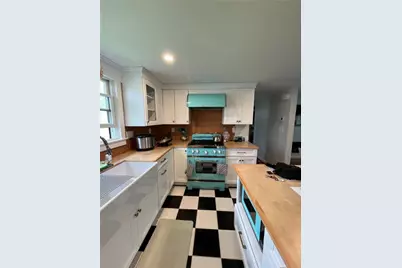 19 Garfield Street, Newport, RI 02840 - Photo 13