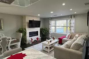 83 Whiting St, Cranston, RI 02920 - Photo 5