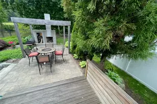 83 Whiting St, Cranston, RI 02920 - Photo 31