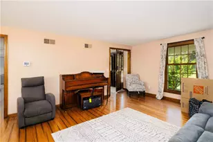 8 Winterberry Dr, Coventry, RI 02816 - Photo 11