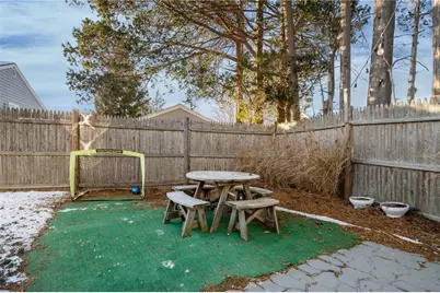 51 Smythe Street, Middletown, RI 02842 - Photo 27