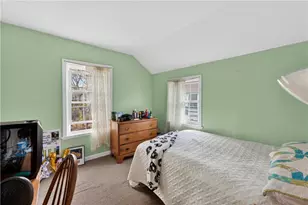 8 Arnold Ave, Lincoln, RI 02865 - Photo 9