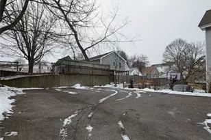876 Douglas Ave, Providence, RI 02908 - Photo 17
