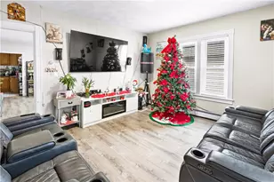 123 Bagley St, Central Falls, RI 02863 - Photo 19