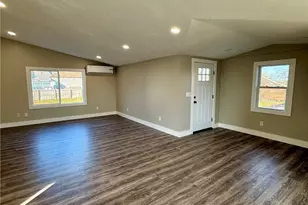 28 Kitchener St, Tiverton, RI 02878 - Photo 7