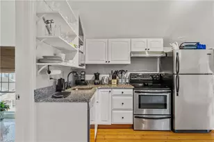 20 Berkeley Ave, Newport, RI 02840 - Photo 5