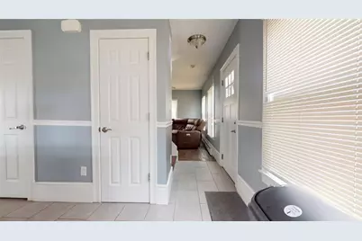 11 Crane St Street S, Pawtucket, RI 02860 - Photo 9