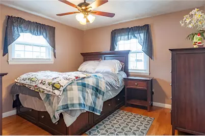 80 Oakland Avenue, Pawtucket, RI 02861 - Photo 13