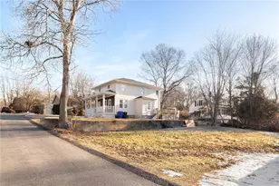 94 Kay St, Cumberland, RI 02864 - Photo 3