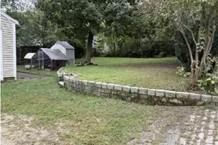 40 Bassett St, West Warwick, RI 02893 - Photo 5