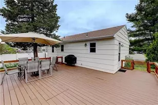 135 Holly Rd, South Kingstown, RI 02879 - Photo 13