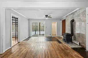 608 Black Plain Rd, North Smithfield, RI 02896 - Photo 7