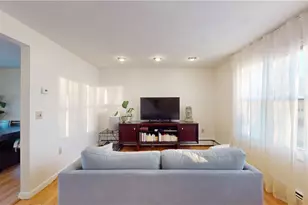 19 Pavilion Ct, Cranston, RI 02920 - Photo 11