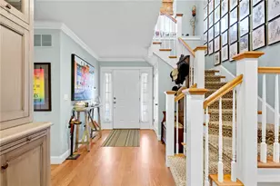 28 Pond Ave, Newport, RI 02840 - Photo 5