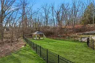 100 Hanton Rd, North Smithfield, RI 02896 - Photo 11