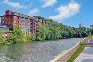 10 Exchange Ct, Pawtucket, RI 02860 - Photo 3