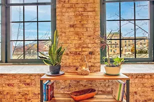 10 Exchange Ct, Pawtucket, RI 02860 - Photo 7