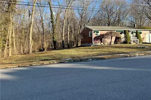 244 Stony Acre Dr, Cranston, RI 02920 - Photo 3