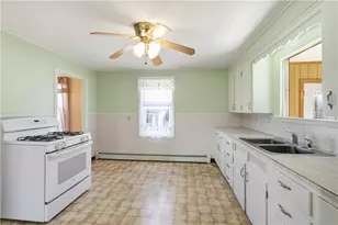 9 Lillis Ave, Barrington, RI 02806 - Photo 15