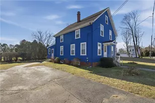 9 Lillis Ave, Barrington, RI 02806 - Photo 3